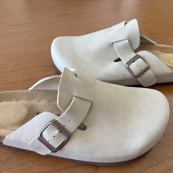 New, Cushionare no tags or box.  Women's beige mules Low Shipping - Picture 2 of 6